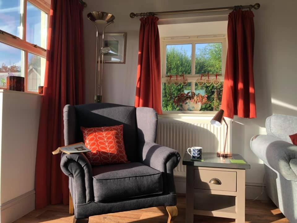 Red Kite Cottage Carmarthen Luaran gambar